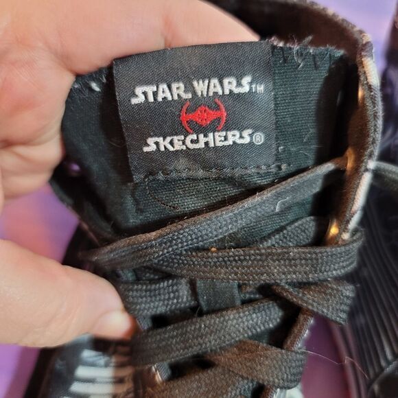 Skechers Star Wars Darth Vader High Top Shoes Size 3 GUC - Picture 10 of 16